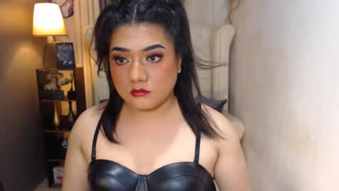 QueenBritney online show from 12-01-24, 04:29