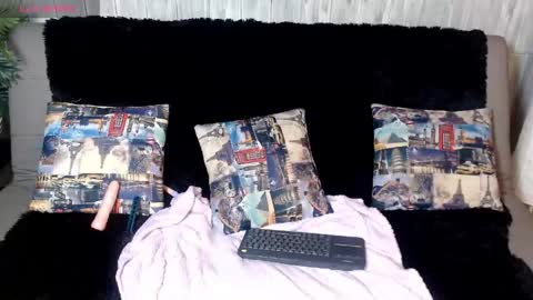 Luna online show from 04-27-26, 12:58