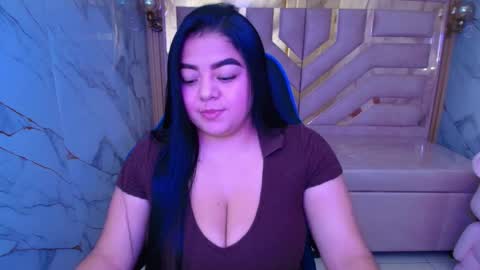 Snapshot of luna__r_ chatting on 04-22-26, 03:09 Luna online show from 04-22-26, 03:09