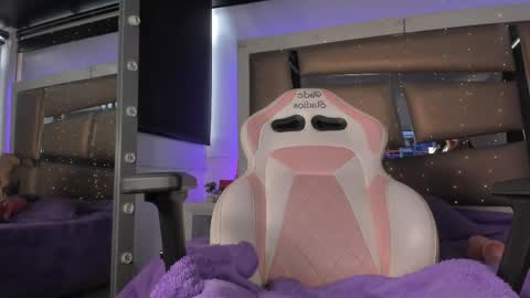 luna online show from 04-18-26, 08:09