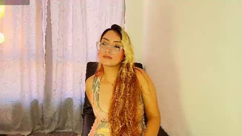 Snapshot of luna__velvet chatting on 07-06-26, 03:03 luna__velvet online show from 07-06-26, 03:03