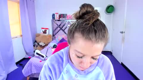 luna_analya online show from 04-13-26, 06:46