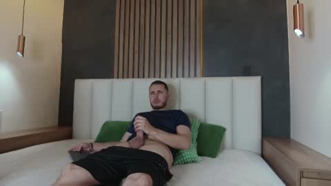 Luna  Jackson online show from 06-17-26, 03:53