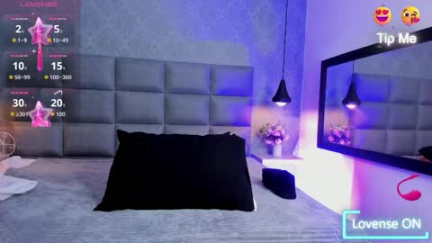 Luna online show from 12-17-25, 10:43