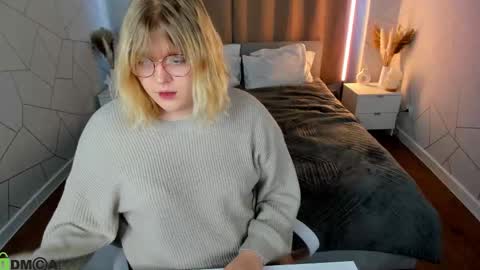 luna online show from 03-29-26, 01:16