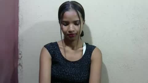 Snapshot of luna_cherry0 chatting on 05-02-26, 03:44 Laura online show from 05-02-26, 03:44