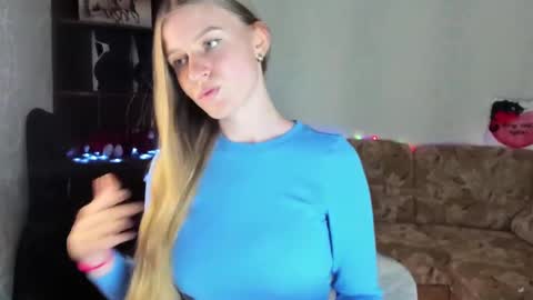 Snapshot of luna_evan chatting on 12-09-24, 12:51 luna_evan online show from 12-09-24, 12:51