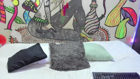 luna_gc online show from 12-28-24, 05:14