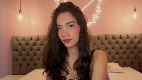 Snapshot of luna_hot_ass chatting on 04-19-26, 11:40 luna_hot_ass online show from 04-19-26, 11:40