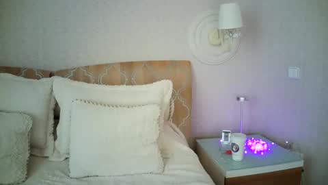 luna_hoti online show from 03-07-25, 11:40