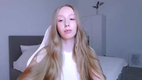 Luna online show from 11-21-25, 08:40