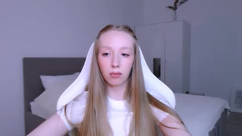 Luna online show from 12-14-25, 01:11