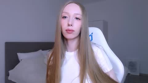 Luna online show from 03-17-26, 09:07