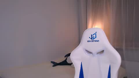 Luna online show from 07-25-26, 12:09