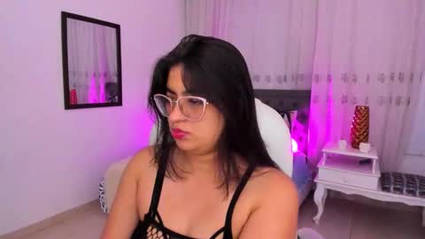 Snapshot of luna_jonnes1 chatting on 01-14-26, 11:16 Luna online show from 01-14-26, 11:16