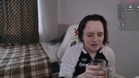luna_loveeee online show from 05-19-26, 06:09