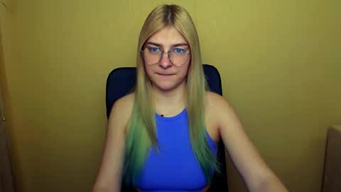 Luna online show from 02-06-25, 09:11