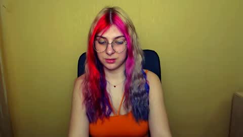 Luna online show from 02-25-25, 09:20