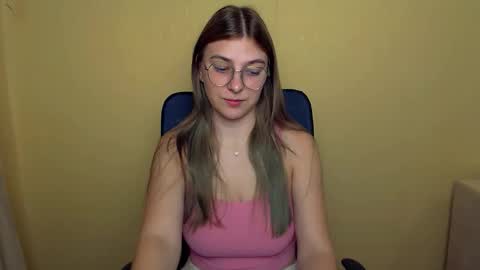 Luna online show from 09-24-25, 01:25