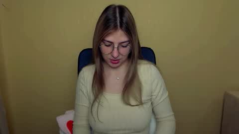 Luna online show from 10-01-25, 08:42