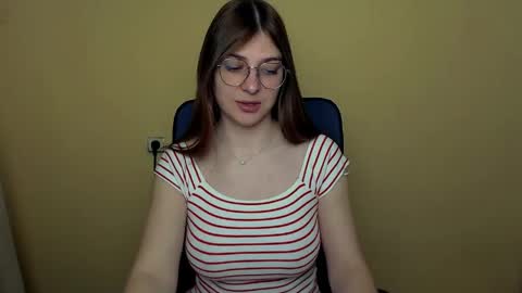 Luna online show from 04-17-26, 09:23