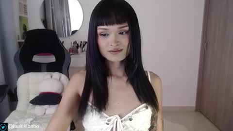 Luna online show from 11-11-25, 04:12