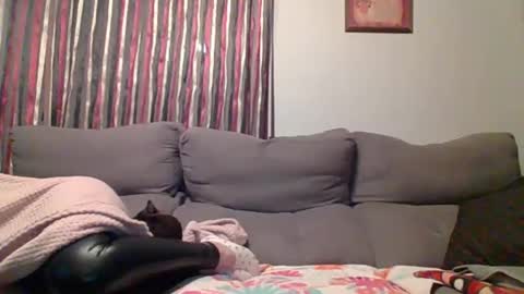 Snapshot of luna_perversa11 chatting on 11-08-25, 06:40 Luna online show from 11-08-25, 06:40