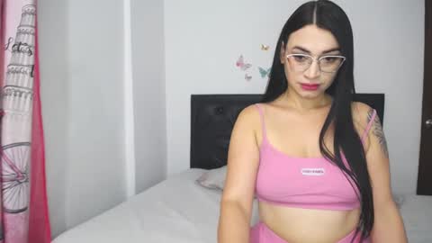 Luna y pitufo online show from 10-09-25, 09:18