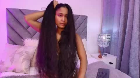 Snapshot of luna_queen7 chatting on 04-23-26, 12:29 luna_queen7 online show from 04-23-26, 12:29