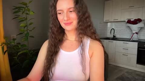 luna_raee online show from 09-27-25, 09:47