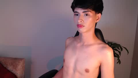 Luna Stanford online show from 11-28-25, 05:54