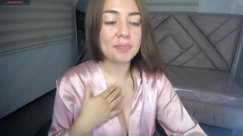 Live 1000pm 600am COLOMBIAN HOUR online show from 10-04-25, 03:15