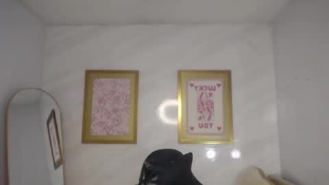 Live 1000pm 600am COLOMBIAN HOUR online show from 11-02-25, 03:09