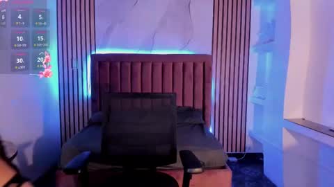 Snapshot of luna_sweeett_ chatting on 09-18-25, 12:07 Luna online show from 09-18-25, 12:07