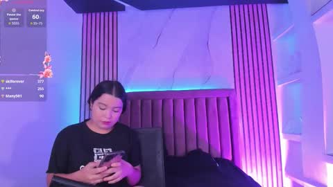 Snapshot of luna_sweeett_ chatting on 09-20-25, 12:39 Luna online show from 09-20-25, 12:39