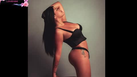 Luna Taylors online show from 04-01-26, 01:41