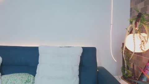 luna_valen online show from 03-17-26, 04:50