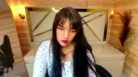Luna online show from 05-05-26, 05:04