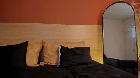 luna online show from 02-28-26, 01:01