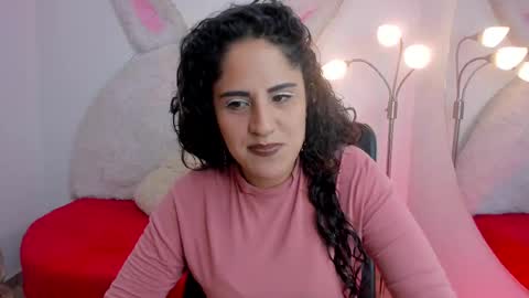 Luna online show from 02-18-25, 02:27