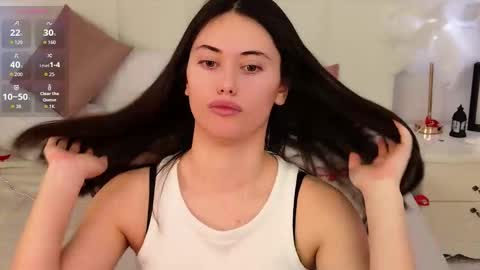 Snapshot of lunaa_baby_girl chatting on 03-07-26, 05:59 Luna online show from 03-07-26, 05:59