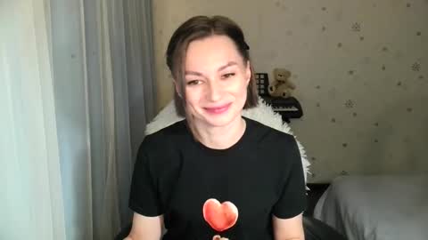 lunaa_bluee online show from 12-16-25, 10:15