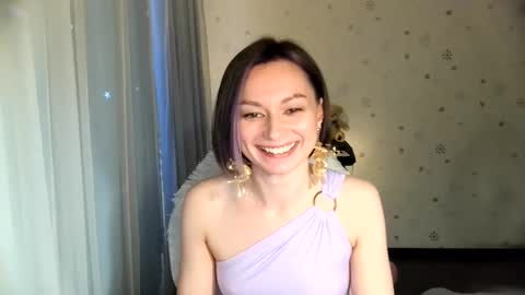 lunaa_bluee online show from 05-25-26, 06:47