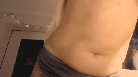 lunaafox online show from 12-31-24, 04:25