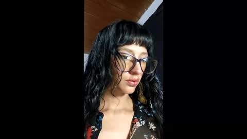 Snapshot of lunaaluneraa chatting on 05-21-26, 01:56 lunaaluneraa online show from 05-21-26, 01:56