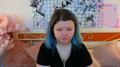 Luna online show from 05-20-26, 05:46
