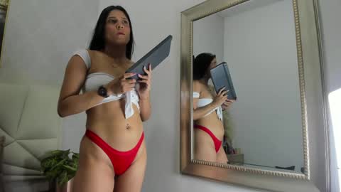 lunaasmithh online show from 04-29-26, 11:25