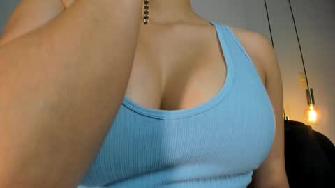 Luna Aspen online show from 11-01-25, 04:09