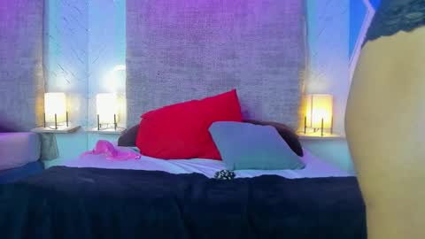 Luna online show from 02-14-26, 08:16