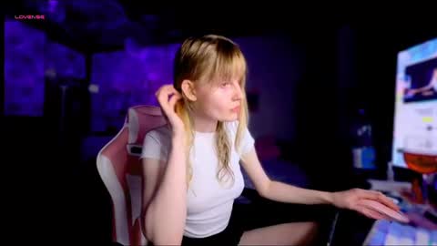 Britney online show from 06-20-26, 08:22